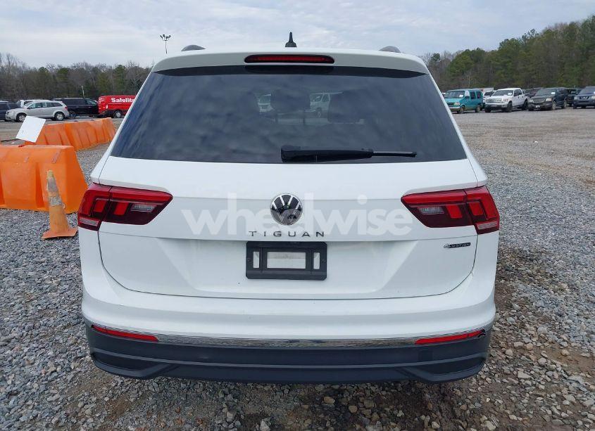 Photo 16 of 2024 Volkswagen Tiguan 2.0T S (VIN 3VVFB7AX9RM029971)