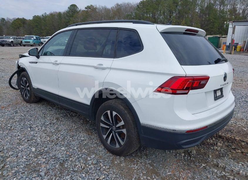 Photo 3 of 2024 Volkswagen Tiguan 2.0T S (VIN 3VVFB7AX9RM029971)
