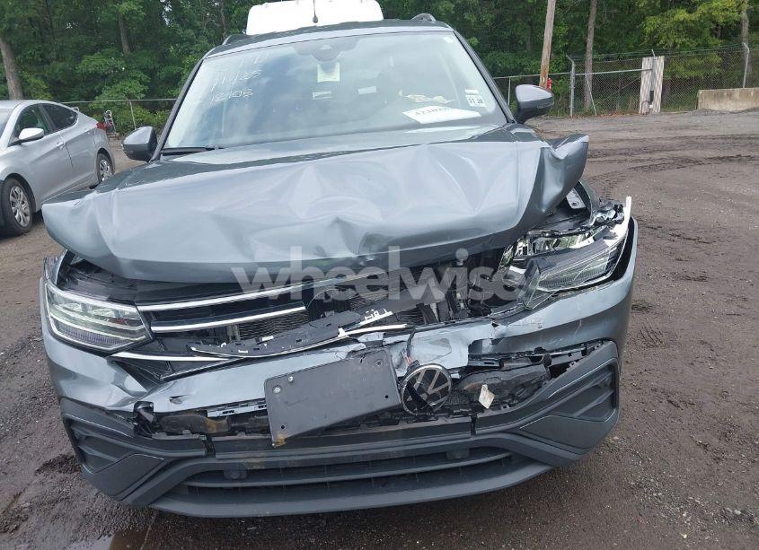 Photo 12 of 2024 Volkswagen Tiguan 2.0T S (VIN 3VVFB7AX9RM041943)