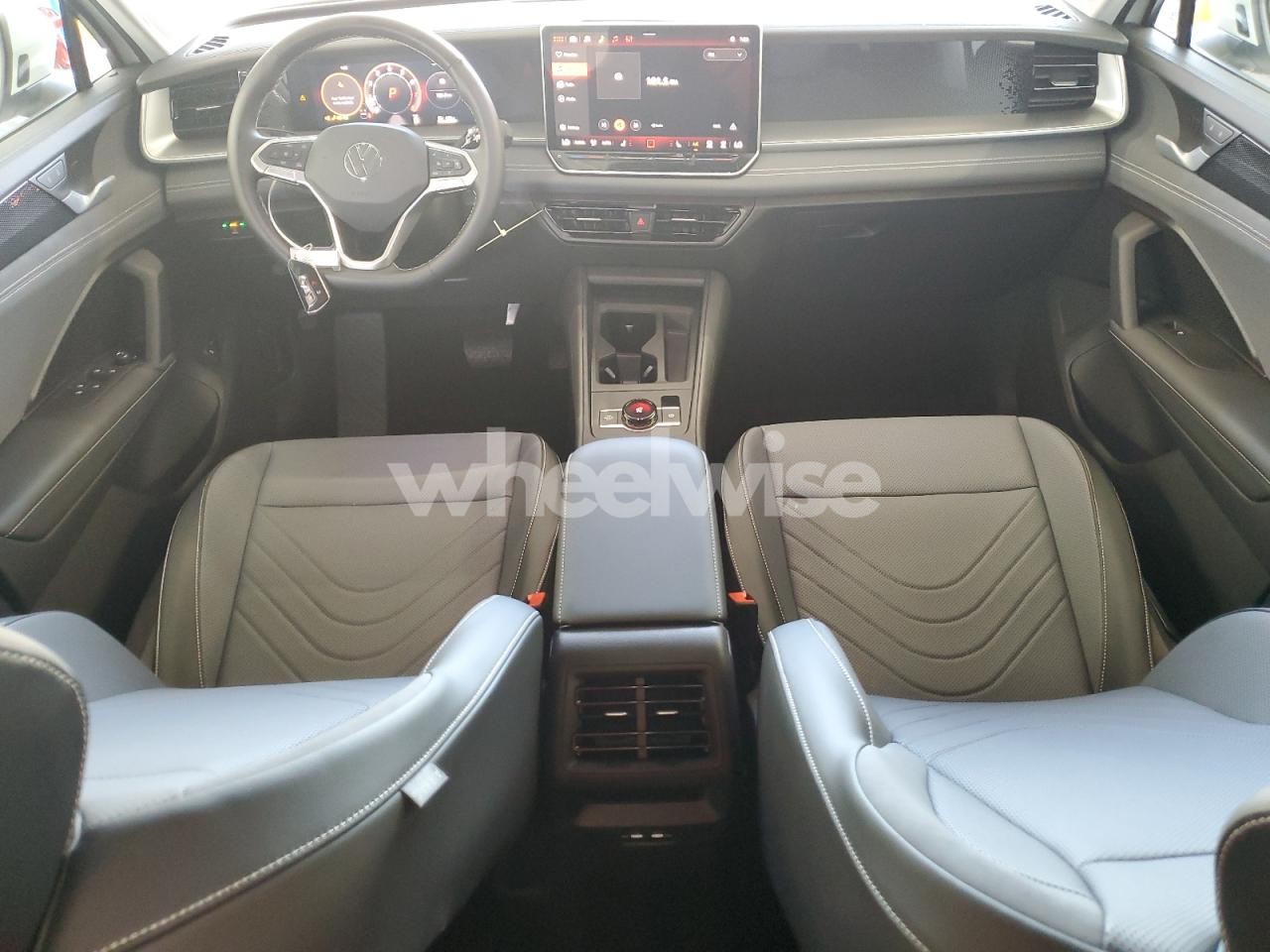 Photo 8 of 2026 VOLKSWAGEN TIGUAN SE (VIN 3VVFR7RM4TM007471)