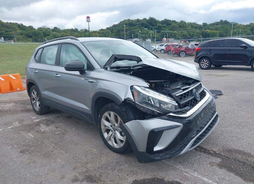 2023 Volkswagen Taos 1.5T S (VIN 3VVFX7B2XPM320576) main photo