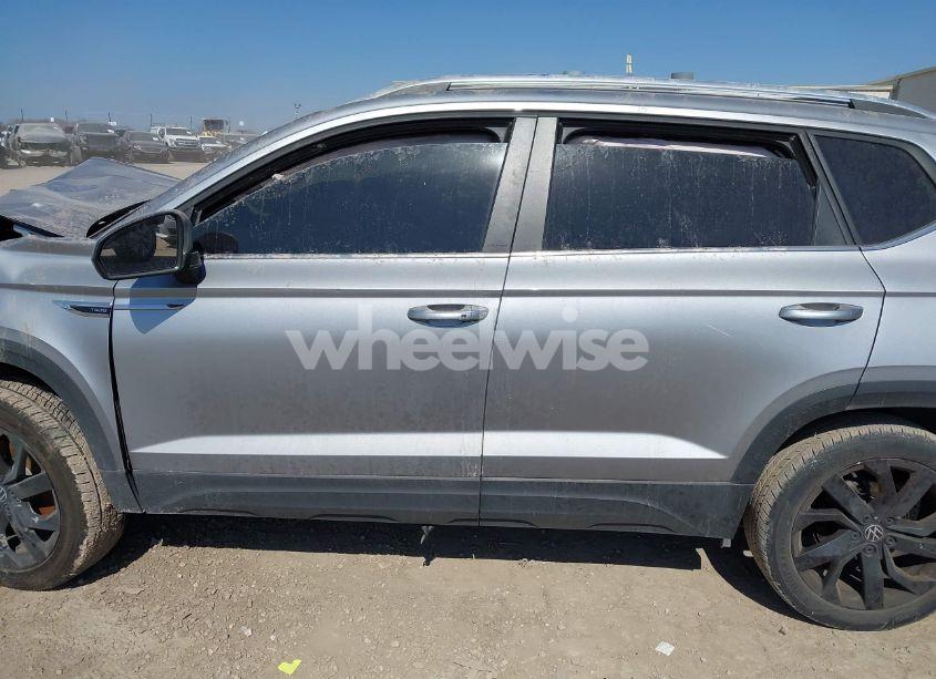Photo 14 of 2022 Volkswagen Taos 1.5T SEL (VIN 3VVGX7B29NM001350)