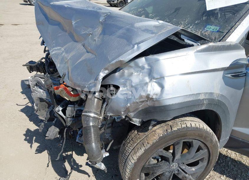 Photo 6 of 2022 Volkswagen Taos 1.5T SEL (VIN 3VVGX7B29NM001350)