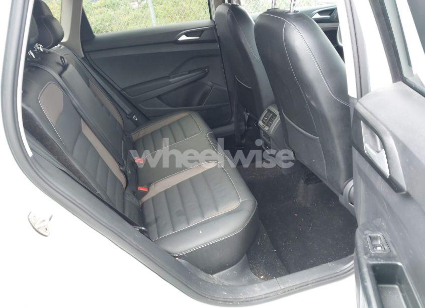 Photo 8 of 2022 Volkswagen Taos 1.5T SEL (VIN 3VVJX7B23NM020157)