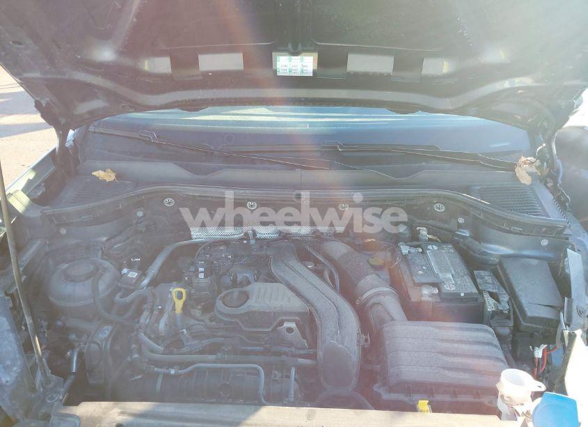 Photo 10 of 2022 Volkswagen Taos 1.5T SEL (VIN 3VVJX7B27NM026172)