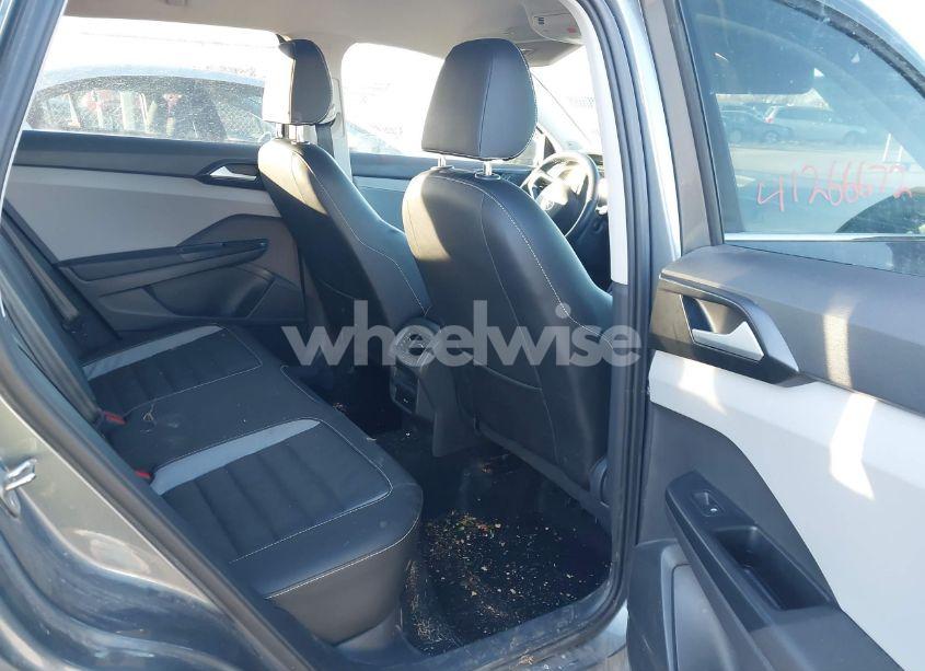 Photo 8 of 2022 Volkswagen Taos 1.5T SEL (VIN 3VVJX7B27NM026172)