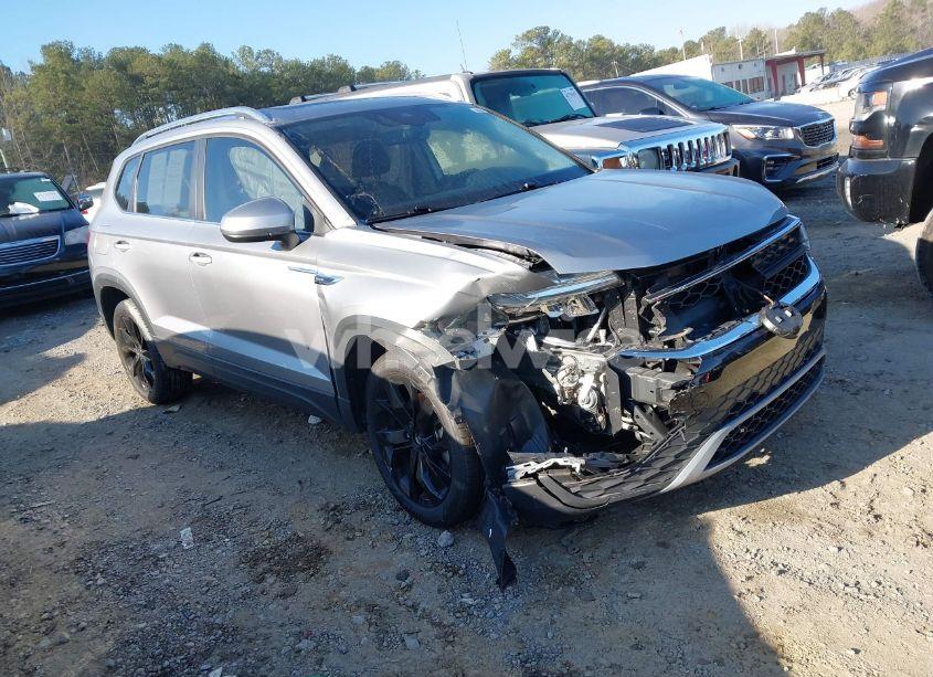 2022 Volkswagen Taos 1.5T SE (VIN 3VVLX7B22NM067141) main photo