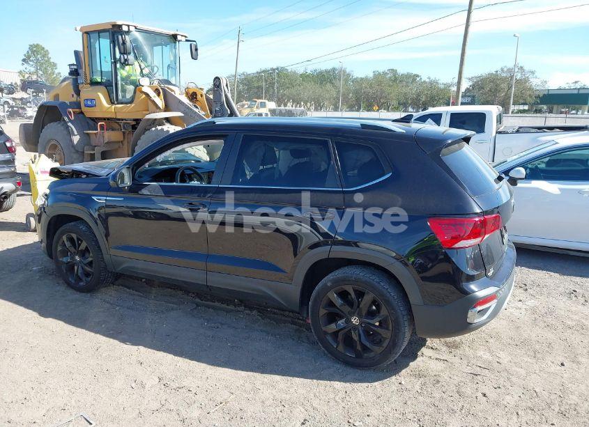 Photo 13 of 2022 Volkswagen Taos 1.5T SE (VIN 3VVLX7B25NM002848)