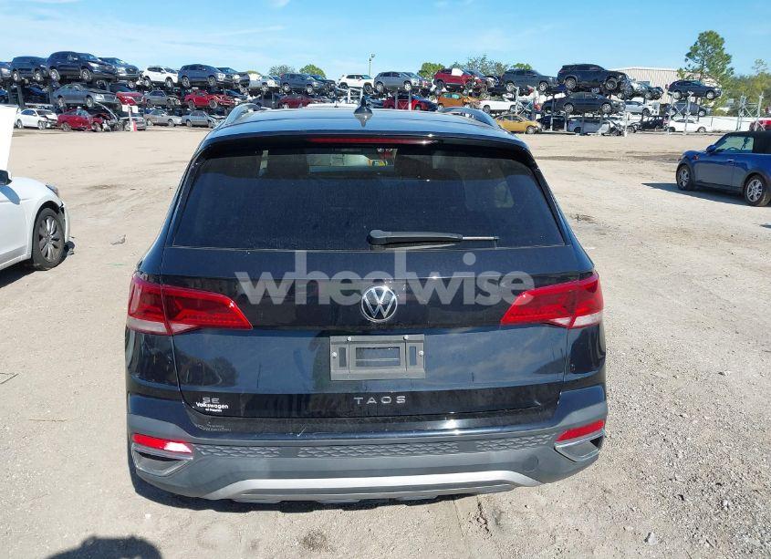 Photo 15 of 2022 Volkswagen Taos 1.5T SE (VIN 3VVLX7B25NM002848)