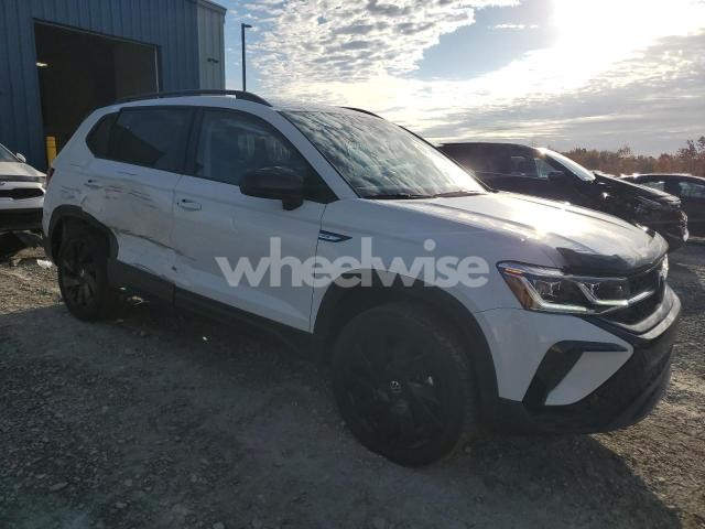 Photo 3 of 2024 VOLKSWAGEN TAOS SE N/A (VIN 3VVLX7B25RM131419)