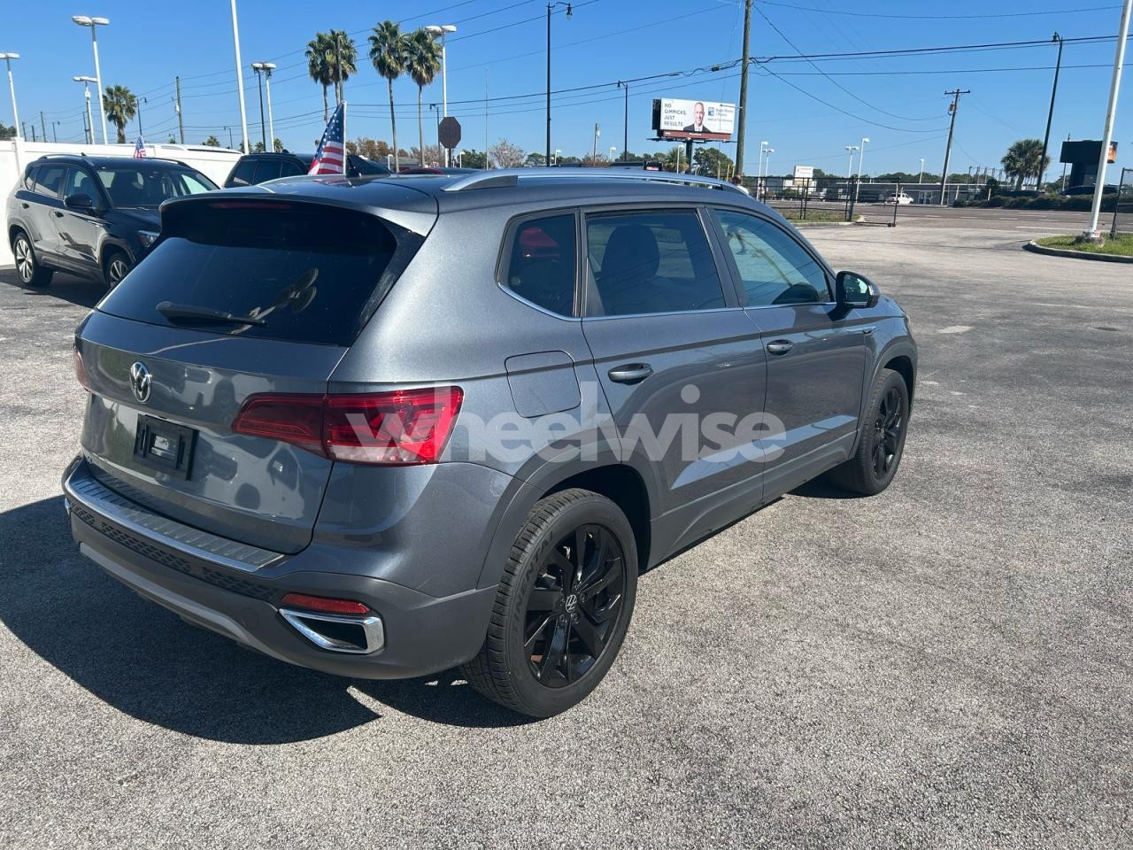 Photo 4 of 2022 VOLKSWAGEN TAOS SE IQ DRIVE (VIN 3VVLX7B2XNM078694)