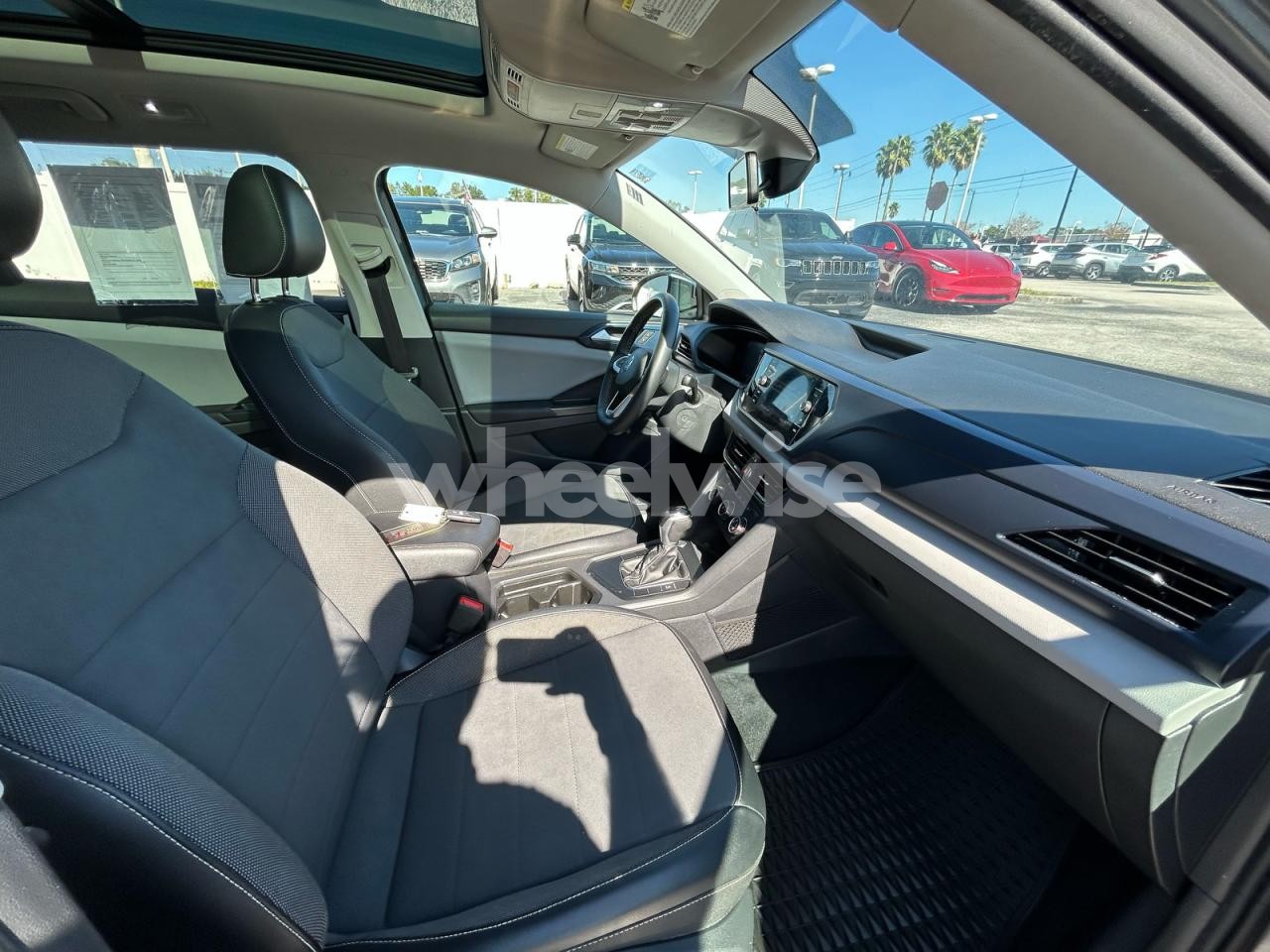 Photo 5 of 2022 VOLKSWAGEN TAOS SE IQ DRIVE (VIN 3VVLX7B2XNM078694)