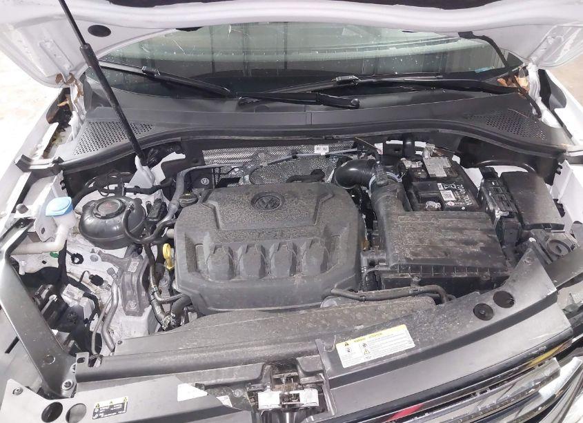 Photo 10 of 2024 Volkswagen Tiguan 2.0T SE/WOLFSBURG EDITION (VIN 3VVMB7AX0RM026819)