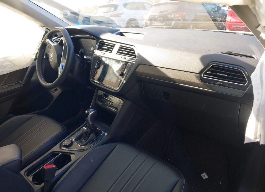 Photo 5 of 2024 Volkswagen Tiguan 2.0T SE/WOLFSBURG EDITION (VIN 3VVMB7AX1RM090867)