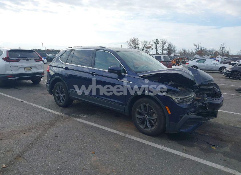 2023 Volkswagen Tiguan 2.0T SE (VIN 3VVMB7AX3PM006867) main photo