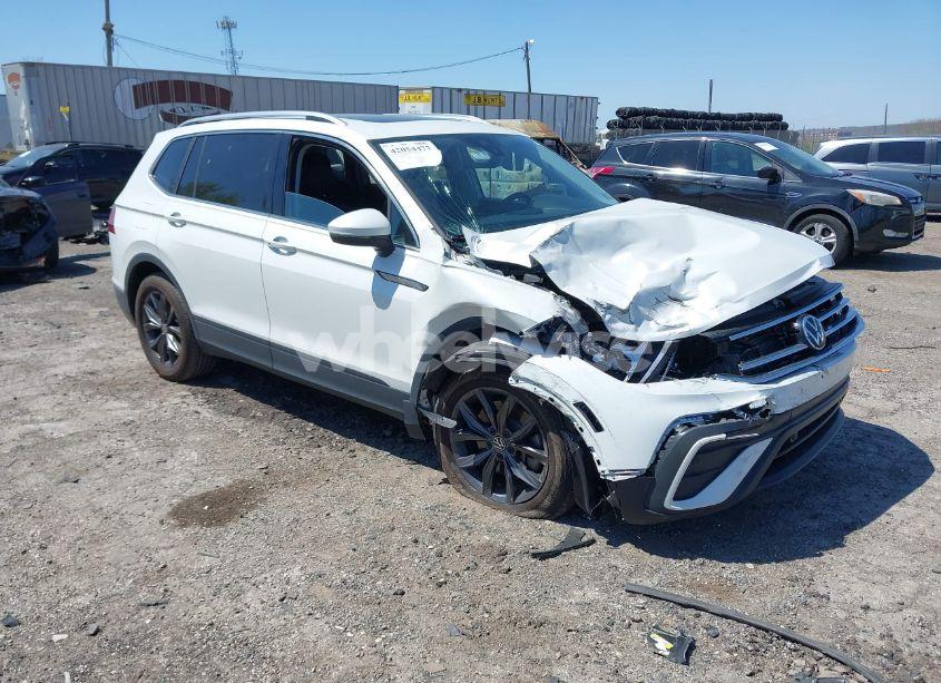 2023 Volkswagen Tiguan 2.0T SE (VIN 3VVMB7AX4PM128427) main photo
