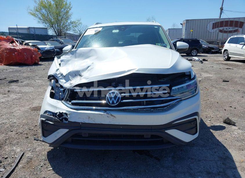 Photo 11 of 2023 Volkswagen Tiguan 2.0T SE (VIN 3VVMB7AX4PM128427)