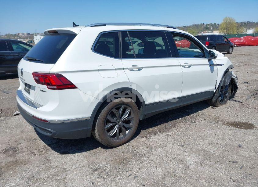 Photo 4 of 2023 Volkswagen Tiguan 2.0T SE (VIN 3VVMB7AX4PM128427)