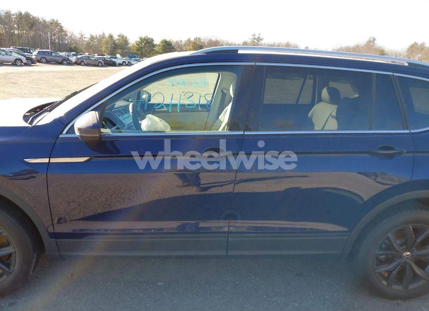 Photo 14 of 2024 Volkswagen Tiguan 2.0T SE/WOLFSBURG EDITION (VIN 3VVMB7AX4RM108794)