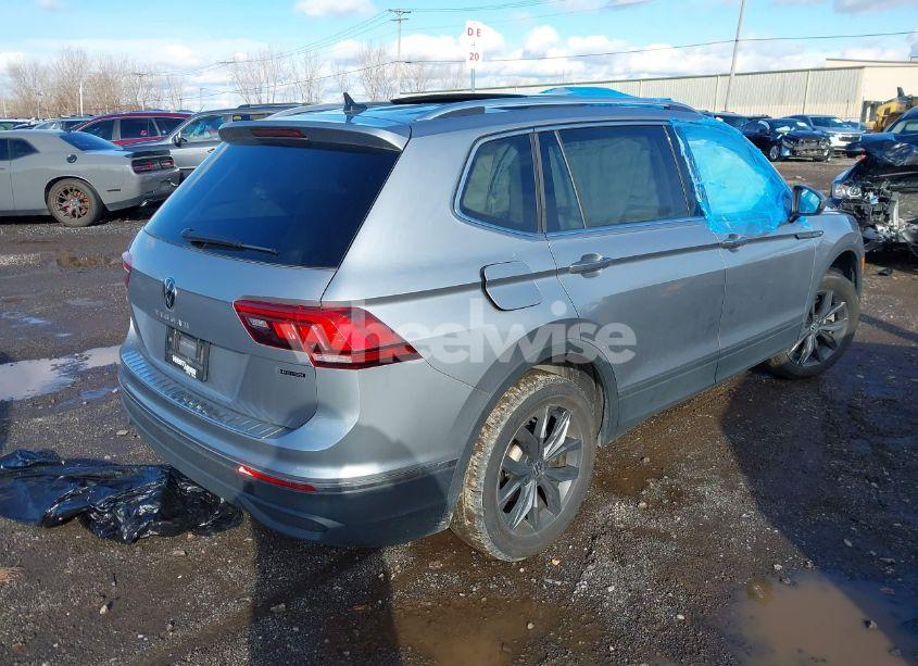 Photo 4 of 2024 Volkswagen Tiguan 2.0T SE/WOLFSBURG EDITION (VIN 3VVMB7AX5RM015041)