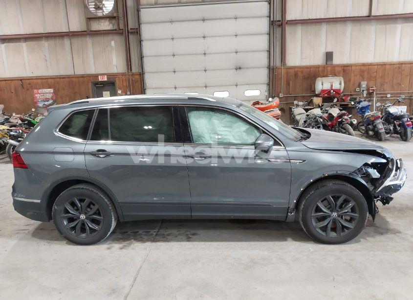 Photo 13 of 2024 Volkswagen Tiguan 2.0T SE/2.0T WOLFSBURG EDITION (VIN 3VVMB7AX5RM057189)