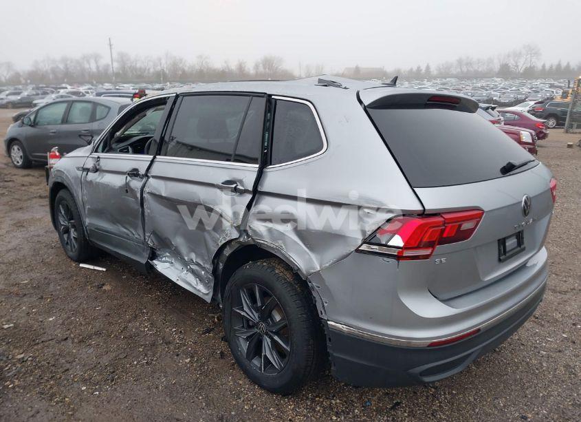 Photo 3 of 2024 Volkswagen Tiguan 2.0T SE/2.0T WOLFSBURG EDITION (VIN 3VVMB7AX5RM185299)