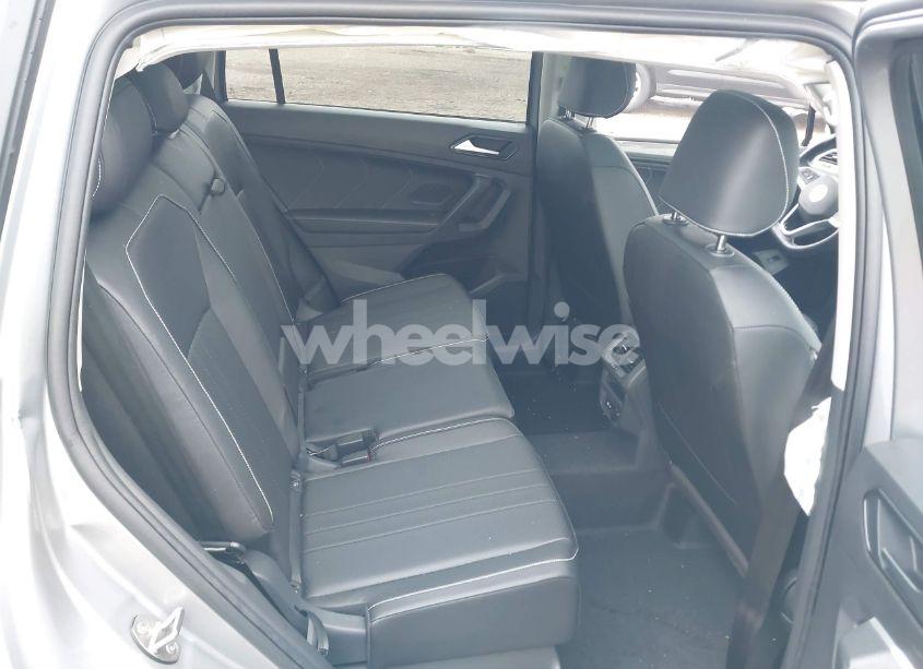 Photo 8 of 2024 Volkswagen Tiguan 2.0T SE/2.0T WOLFSBURG EDITION (VIN 3VVMB7AX5RM185299)