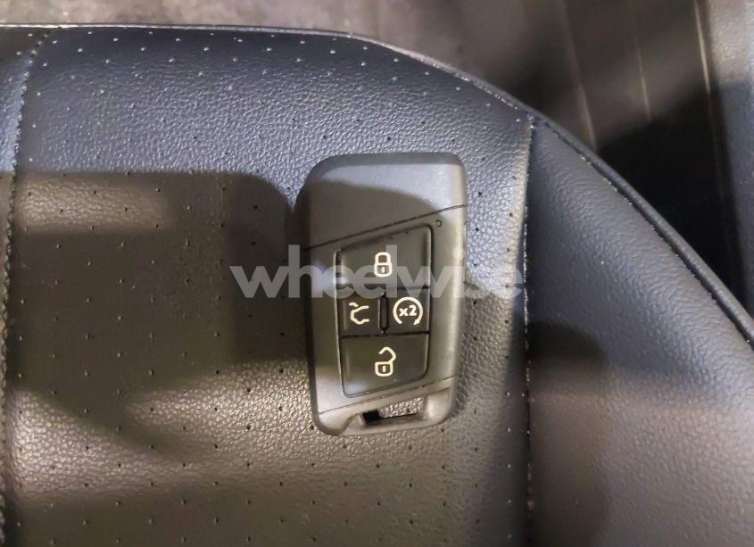 Photo 11 of 2024 Volkswagen Tiguan 2.0T SE/2.0T WOLFSBURG EDITION (VIN 3VVMB7AX6RM135219)