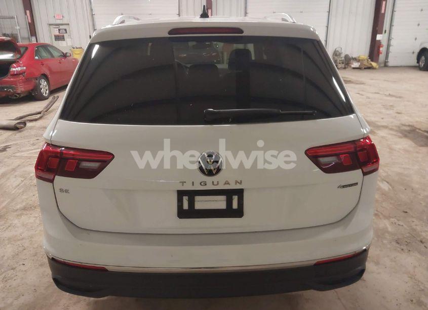 Photo 16 of 2024 Volkswagen Tiguan 2.0T SE/2.0T WOLFSBURG EDITION (VIN 3VVMB7AX6RM135219)