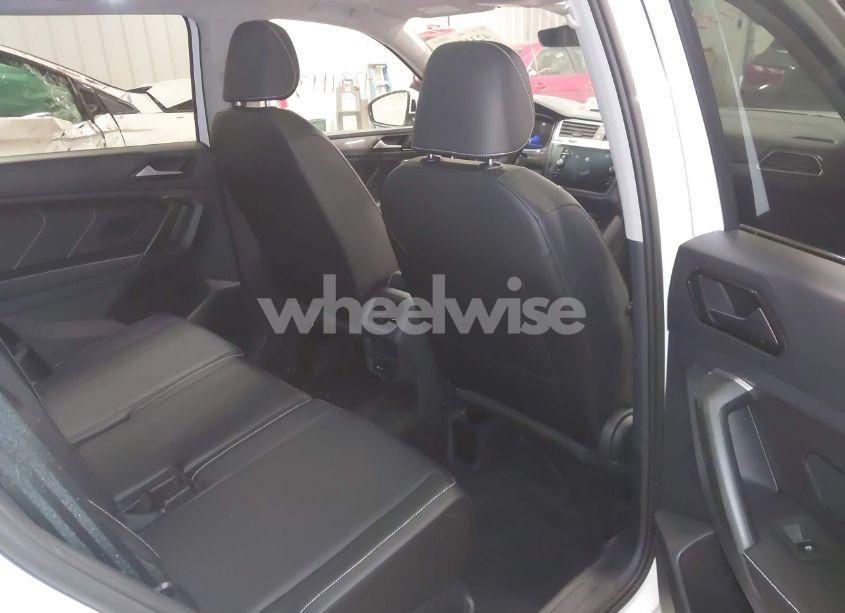 Photo 8 of 2024 Volkswagen Tiguan 2.0T SE/2.0T WOLFSBURG EDITION (VIN 3VVMB7AX6RM135219)