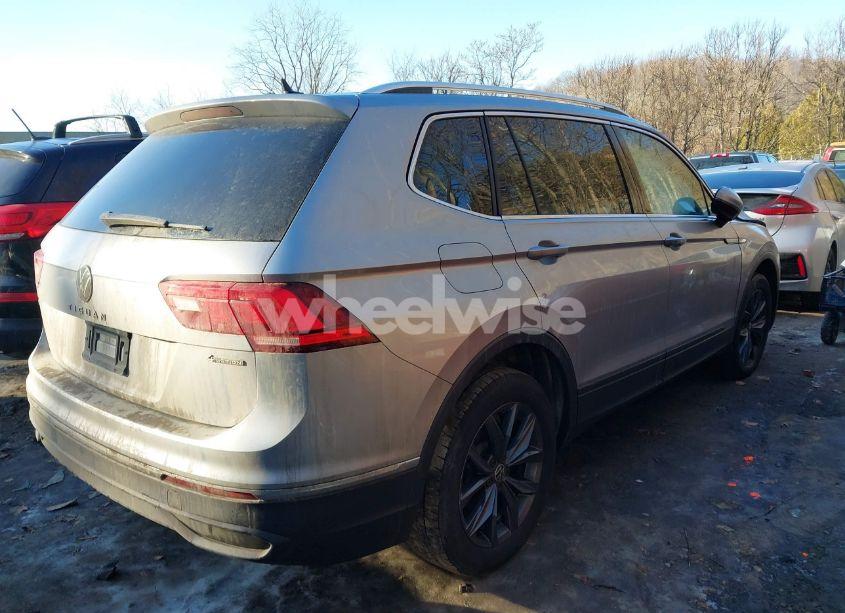Photo 4 of 2023 Volkswagen Tiguan 2.0T SE (VIN 3VVMB7AX7PM017807)