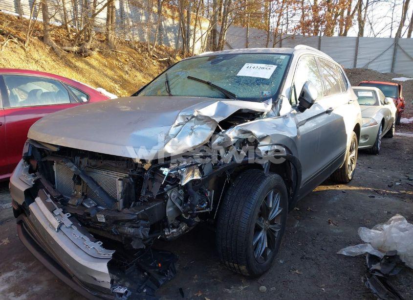 Photo 6 of 2023 Volkswagen Tiguan 2.0T SE (VIN 3VVMB7AX7PM017807)