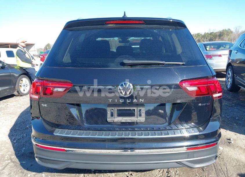 Photo 16 of 2023 Volkswagen Tiguan 2.0T SE (VIN 3VVMB7AX7PM032629)