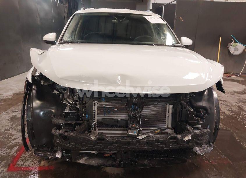 Photo 12 of 2024 Volkswagen Tiguan 2.0T SE/WOLFSBURG EDITION (VIN 3VVMB7AX8RM078277)