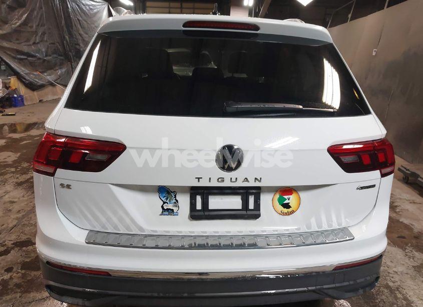 Photo 16 of 2024 Volkswagen Tiguan 2.0T SE/WOLFSBURG EDITION (VIN 3VVMB7AX8RM078277)