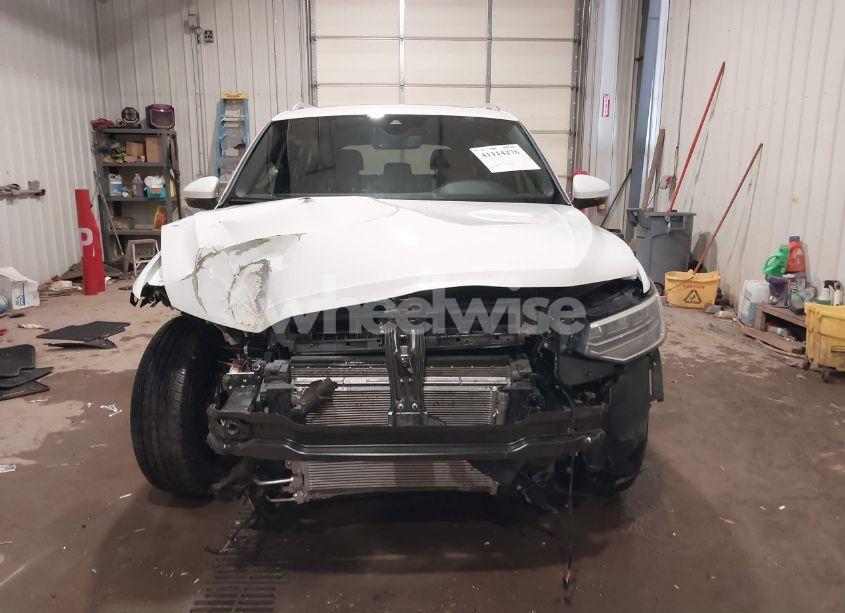 Photo 13 of 2024 Volkswagen Tiguan 2.0T SE/WOLFSBURG EDITION (VIN 3VVMB7AX9RM108094)