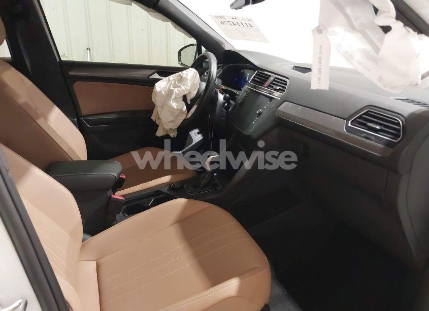 Photo 5 of 2024 Volkswagen Tiguan 2.0T SE/WOLFSBURG EDITION (VIN 3VVMB7AX9RM108094)