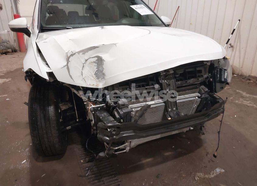 Photo 6 of 2024 Volkswagen Tiguan 2.0T SE/WOLFSBURG EDITION (VIN 3VVMB7AX9RM108094)