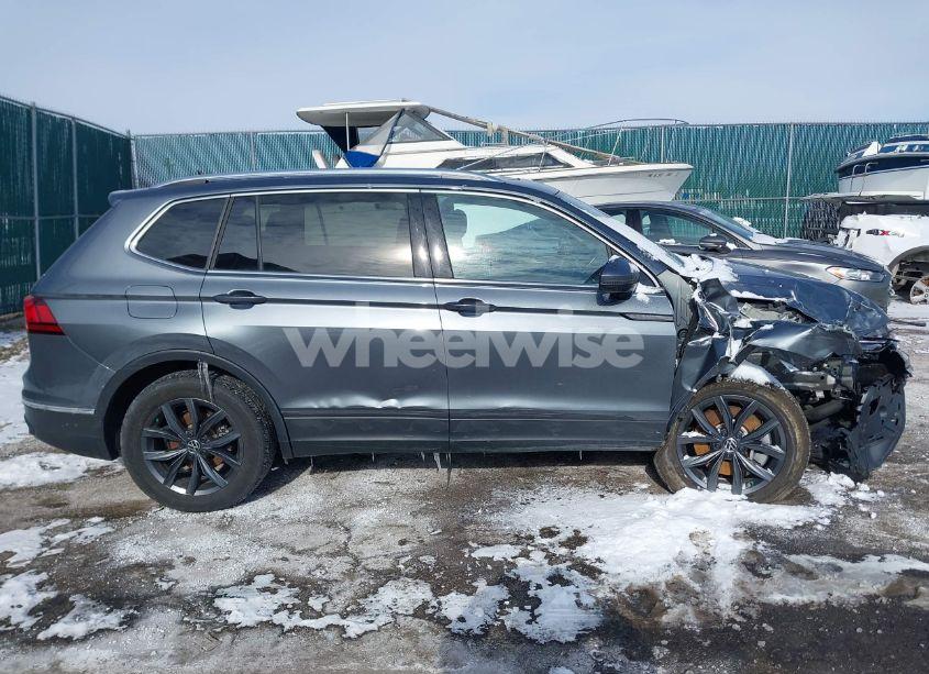 Photo 13 of 2023 Volkswagen Tiguan 2.0T SE (VIN 3VVMB7AXXPM008258)