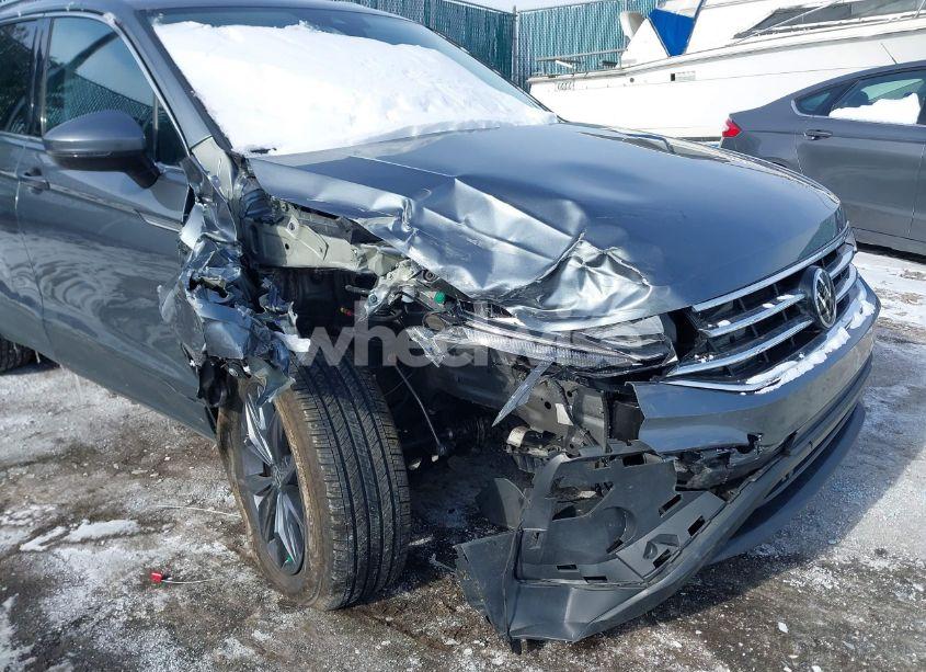 Photo 6 of 2023 Volkswagen Tiguan 2.0T SE (VIN 3VVMB7AXXPM008258)