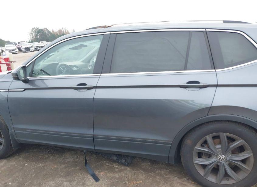 Photo 14 of 2024 Volkswagen Tiguan 2.0T SE/WOLFSBURG EDITION (VIN 3VVMB7AXXRM067202)