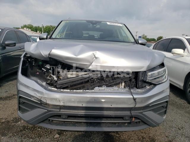 Photo 8 of 2024 VOLKSWAGEN TIGUAN SE (VIN 3VVMB7AXXRM074795)