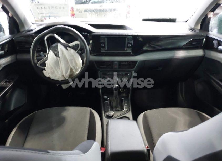 Photo 5 of 2022 Volkswagen Taos 1.5T S (VIN 3VVMX7B25NM025809)