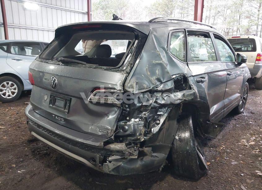 Photo 6 of 2022 Volkswagen Taos 1.5T S (VIN 3VVMX7B25NM025809)