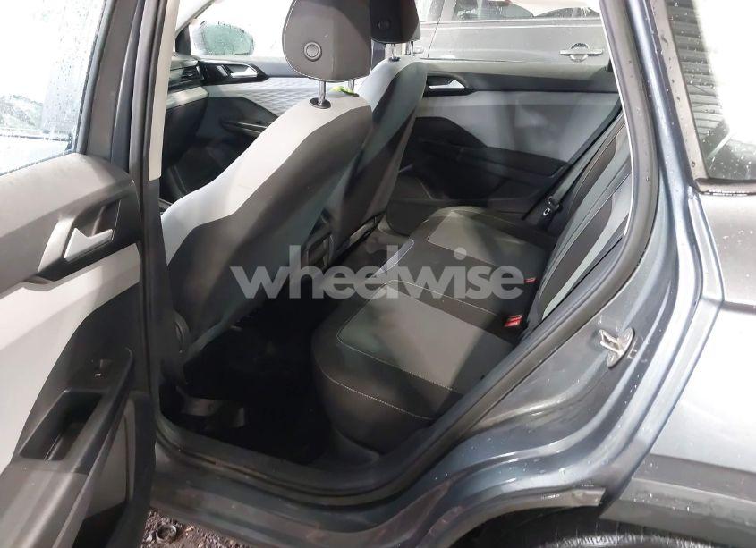 Photo 8 of 2022 Volkswagen Taos 1.5T S (VIN 3VVMX7B25NM025809)