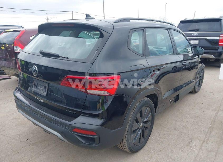 Photo 4 of 2022 Volkswagen Taos 1.5T S (VIN 3VVMX7B2XNM038376)
