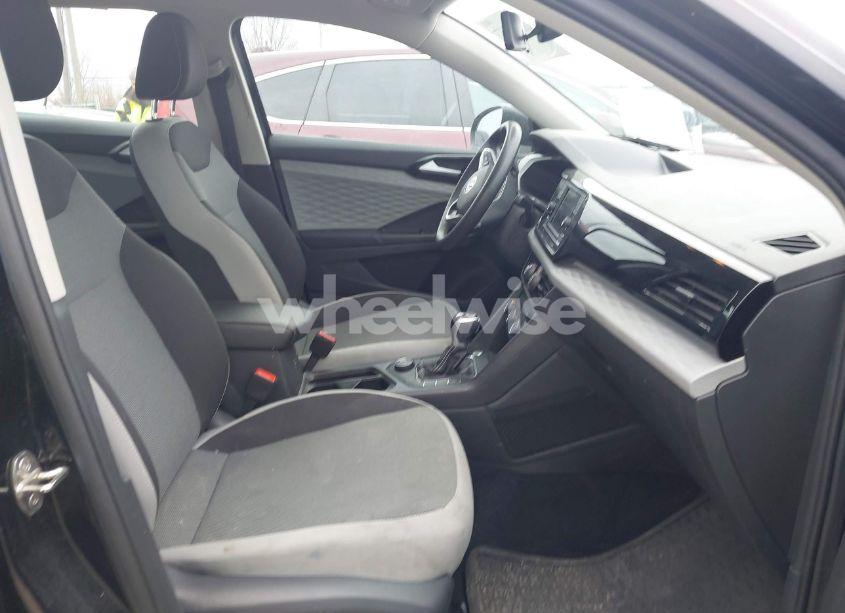 Photo 5 of 2022 Volkswagen Taos 1.5T S (VIN 3VVMX7B2XNM038376)