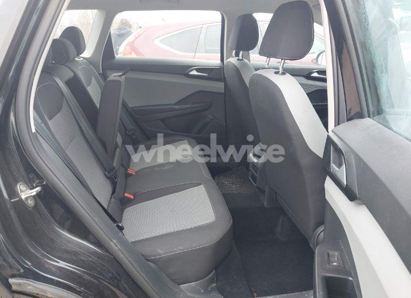 Photo 8 of 2022 Volkswagen Taos 1.5T S (VIN 3VVMX7B2XNM038376)