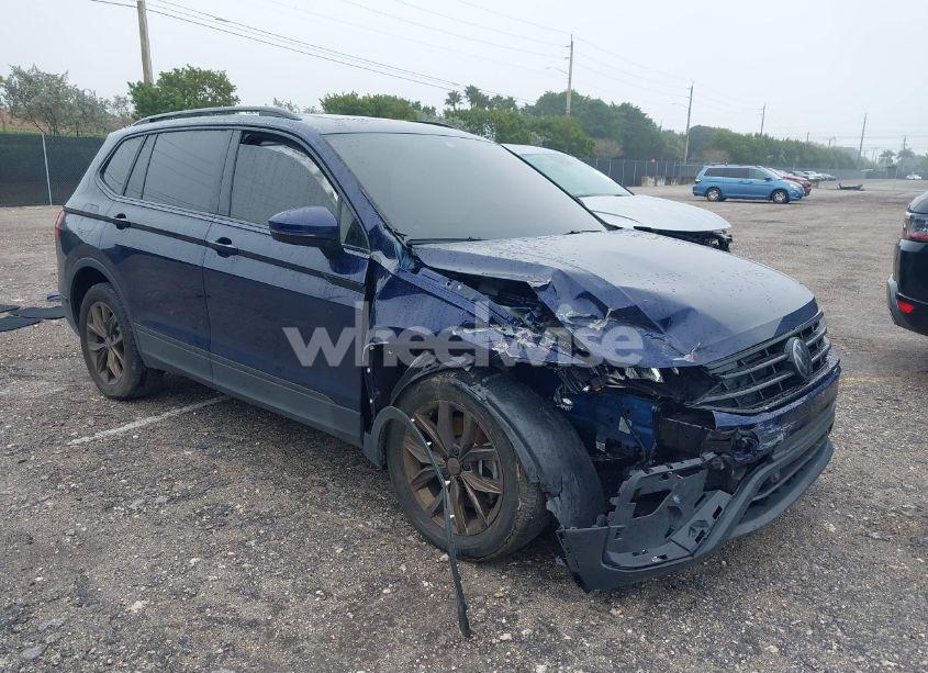 2023 Volkswagen Tiguan 2.0T SE (VIN 3VVNB7AX3PM100137) main photo