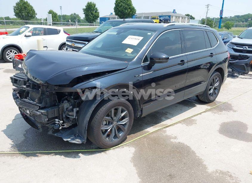 Photo 2 of 2023 Volkswagen Tiguan 2.0T SE (VIN 3VVNB7AX5PM017938)